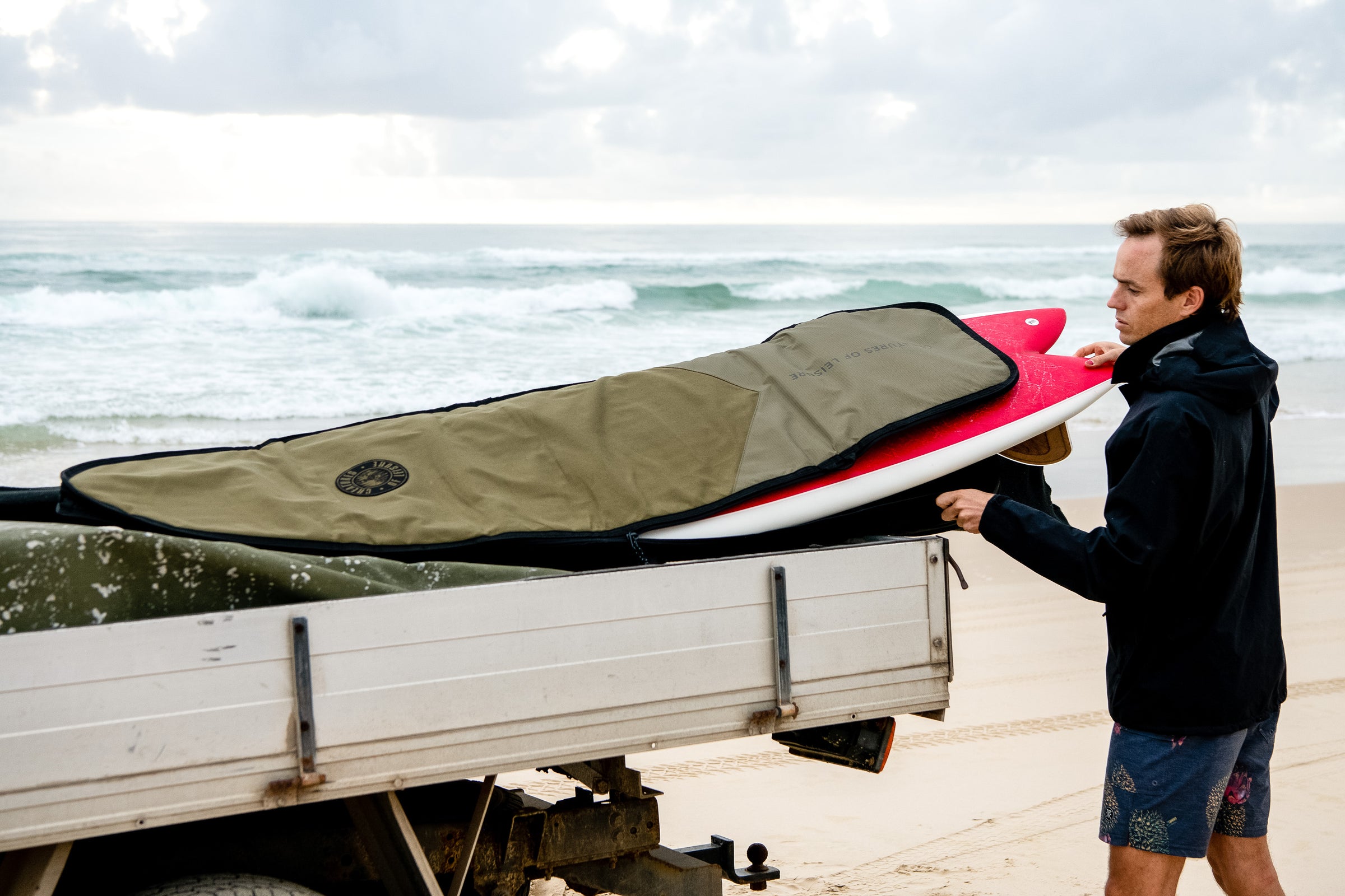 CREATURES『RETRO/FISH ICON LITE』6'3\" Creatures of Leisure Fish Icon Lite Boardbag – Cherry Supply
